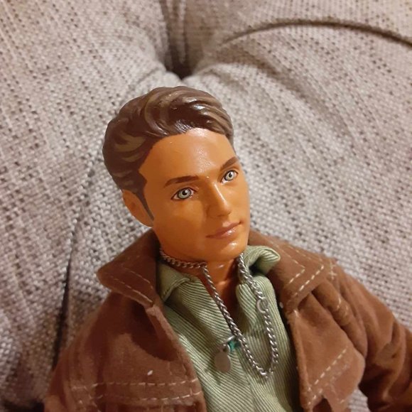 Doll 90210- Brandon - Picture 2 of 8